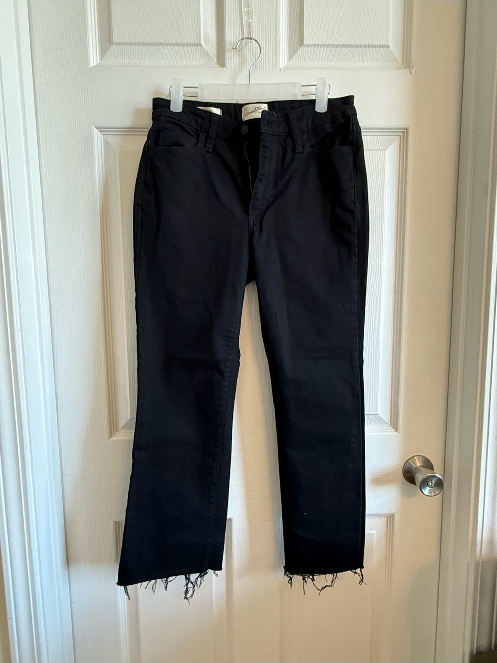 Universal Thread Black Straight-Leg Jeans with Raw Hem